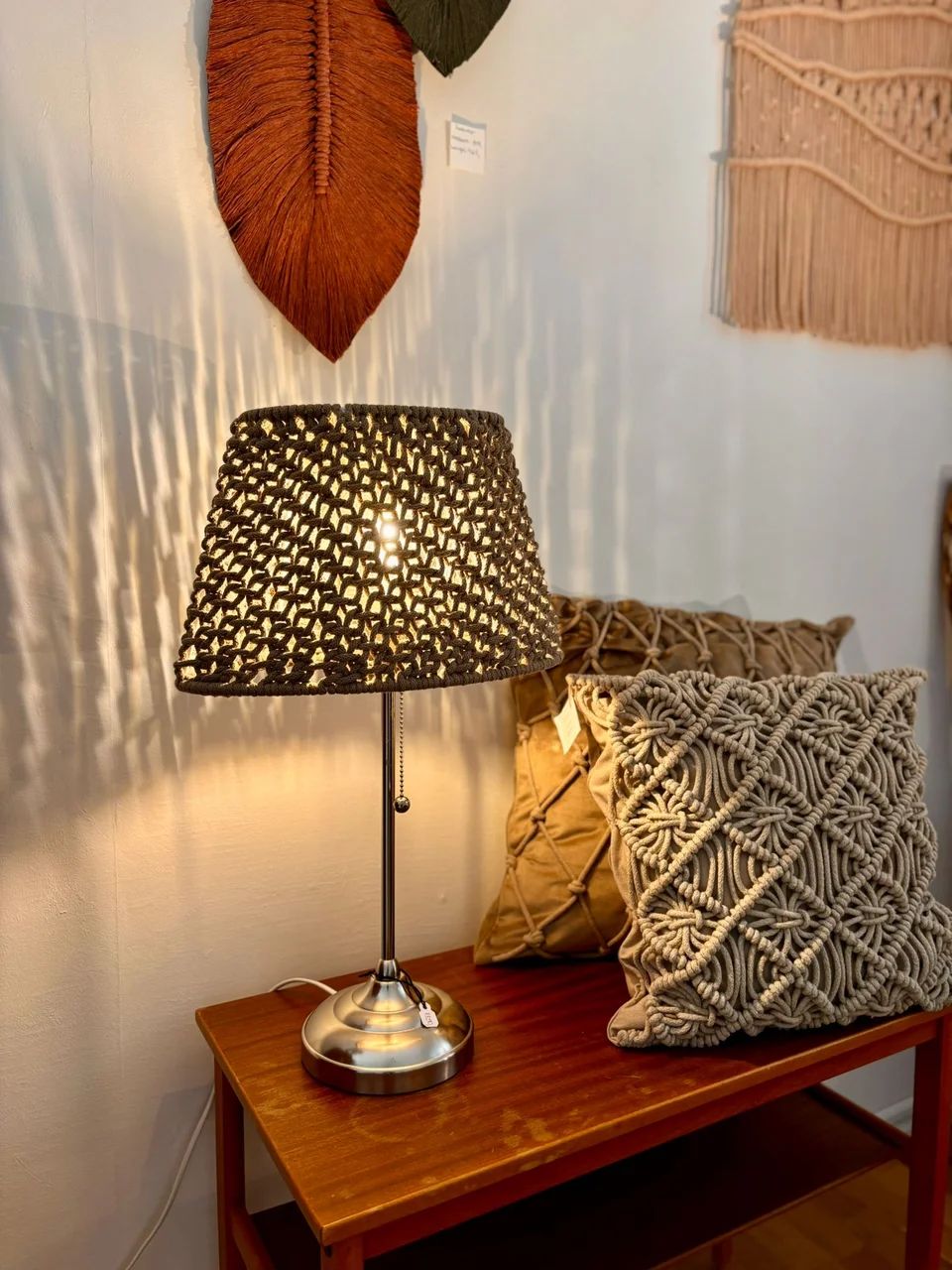 Hive table lamp