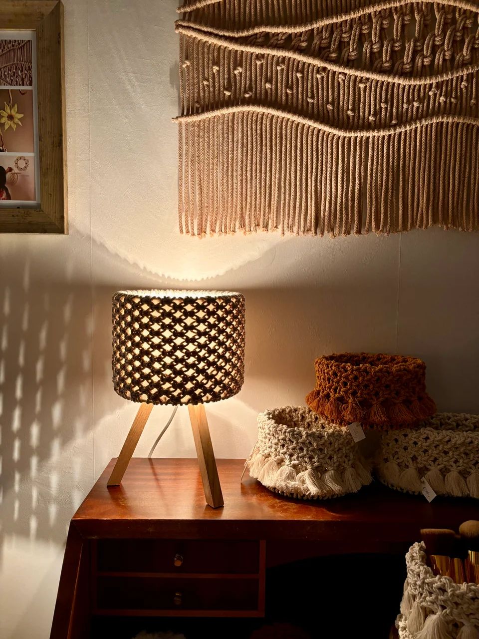 Bloom table lamp - wood base