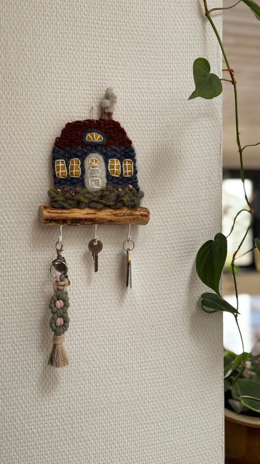 Blue cottage wall holder